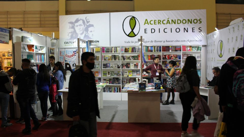 Stand Acercándonos Ediciones